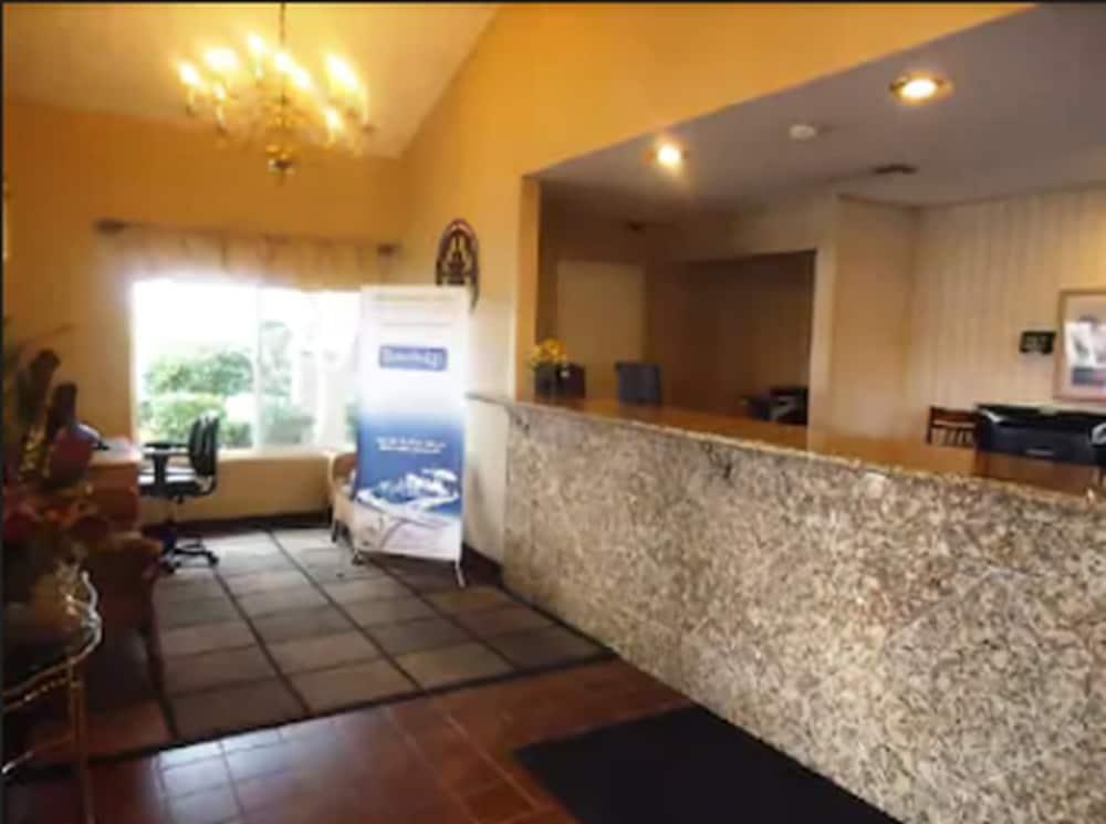 Travelodge By Wyndham Hemet Ca İç mekan fotoğraf