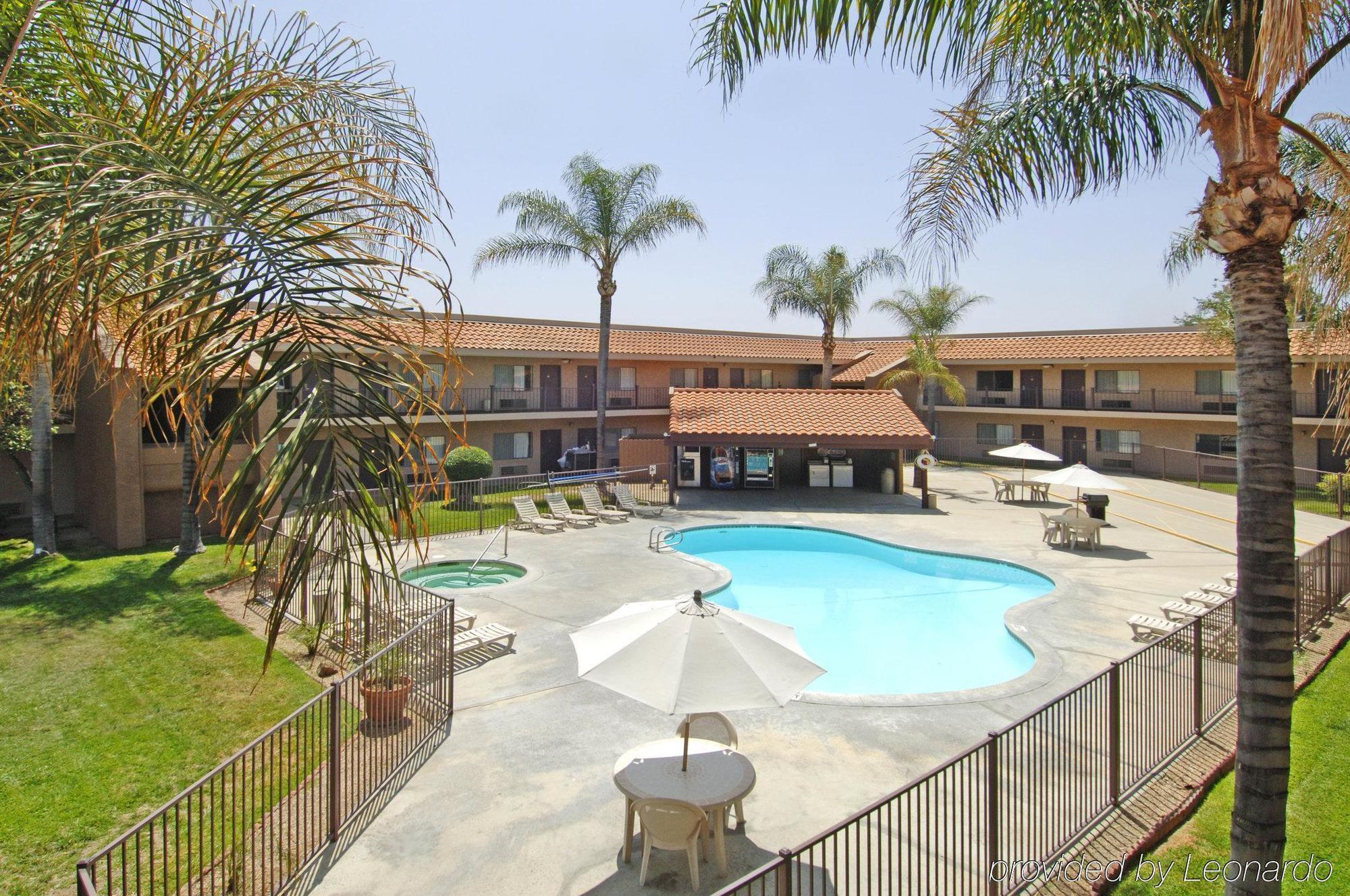 Travelodge By Wyndham Hemet Ca Dış mekan fotoğraf