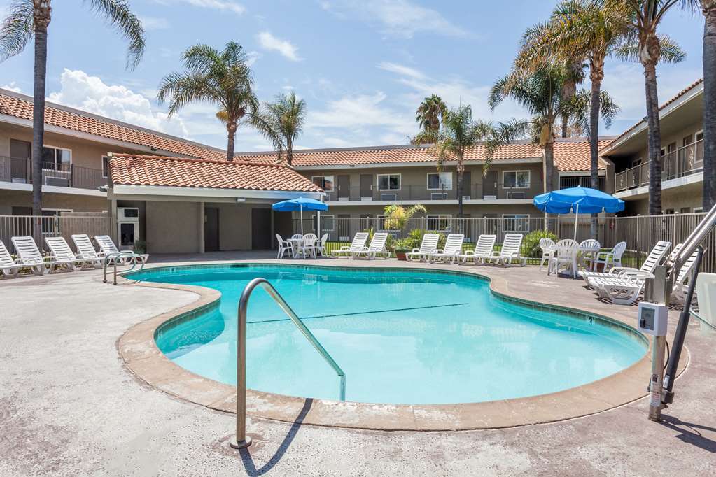 Travelodge By Wyndham Hemet Ca Konforlar fotoğraf